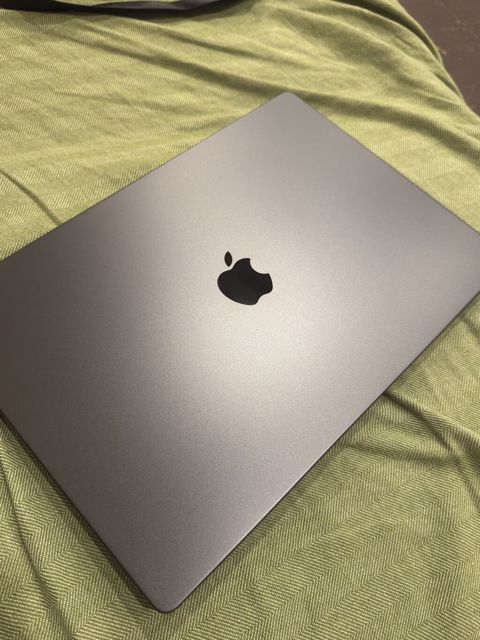 Apple MacBook Pro 16" (M3 Pro) – 36 GB RAM / 512 GB SSD - Ekran: 16 — Bakı