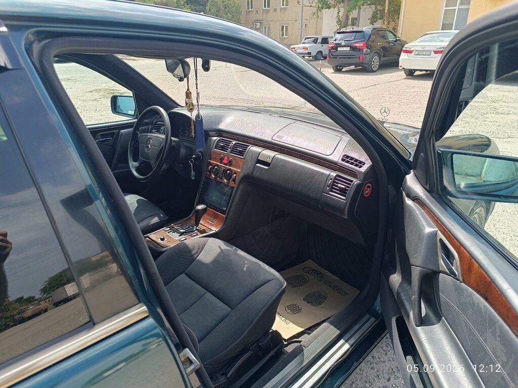 Mercedes E 230, 2.3 L, 1996 il, 476 093 km — Avtomobillər, Bakı (9)