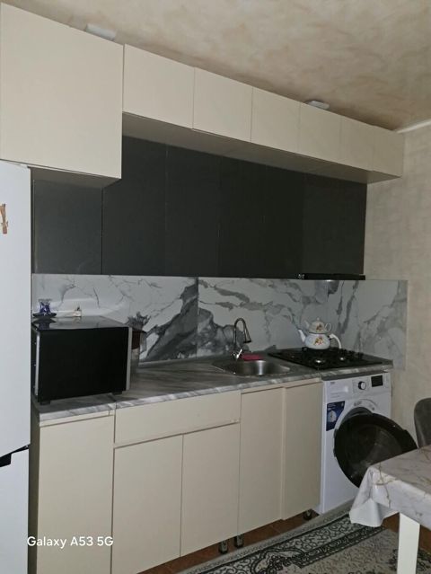 Metbex mebeli ölçu aşagi hisse 2.10 yuxarı hisse 3.30 uzerinde qaz — Bakı