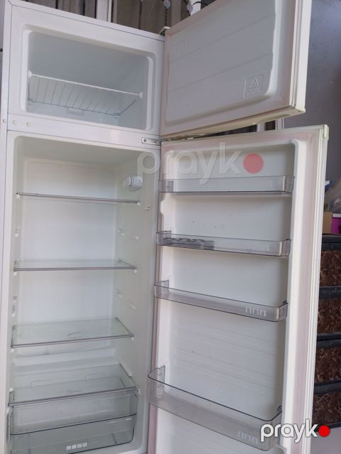 Soyuducu mideya idyal vezyet heç bir prablemi yoxdur köçe görə satılır — Bakı