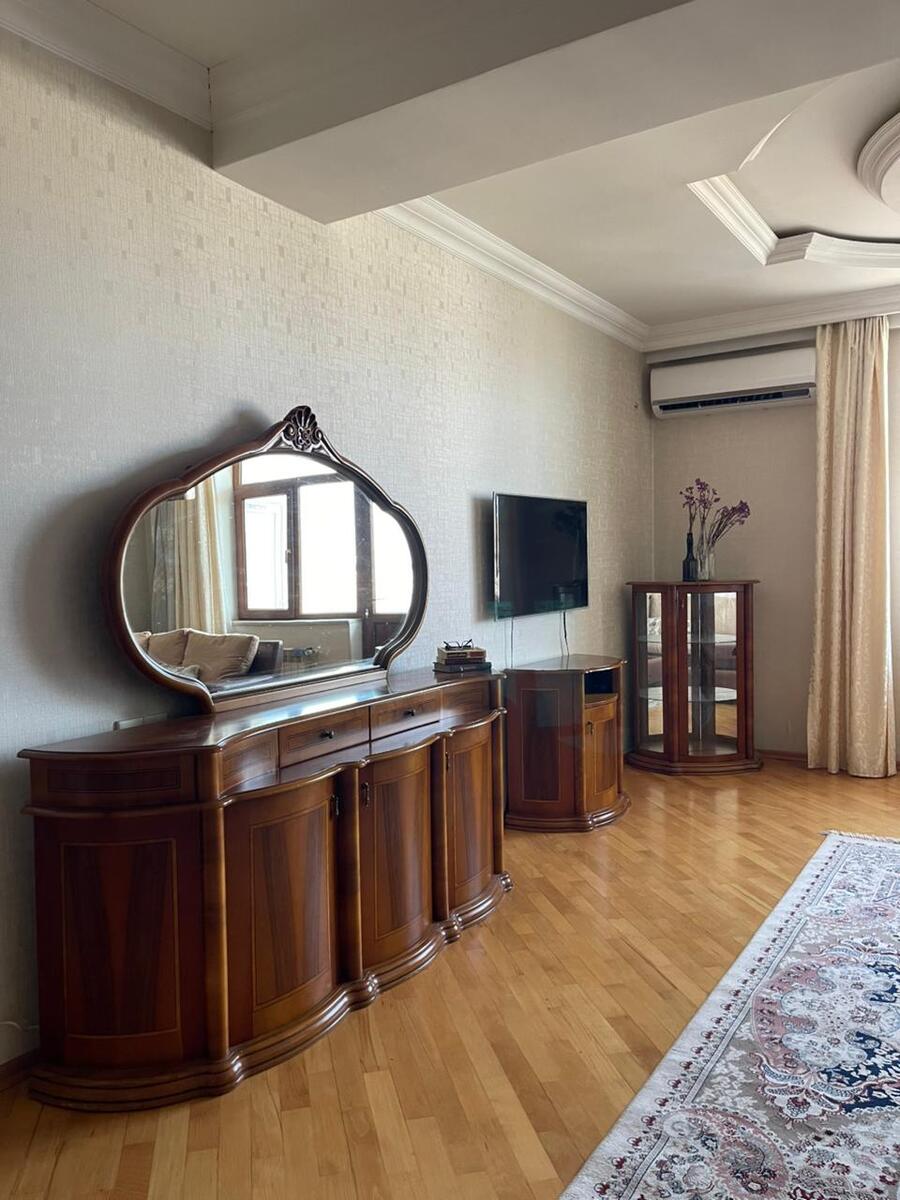 Satılır 3 otaqlı yeni tikili 130 m² — Mənzil, Bakı (11)