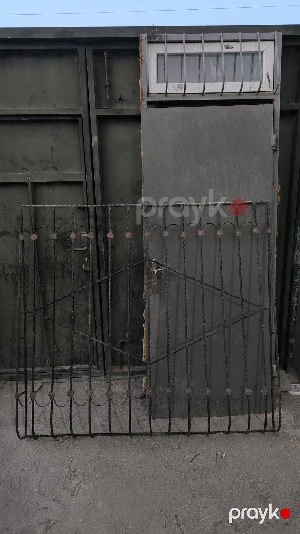 Dəmir pencərə barmaqlığı - Material: qalın armatur dəmirdən qaynaqla — Pəncərələr, qapılar, balkonlar, Digah (3)