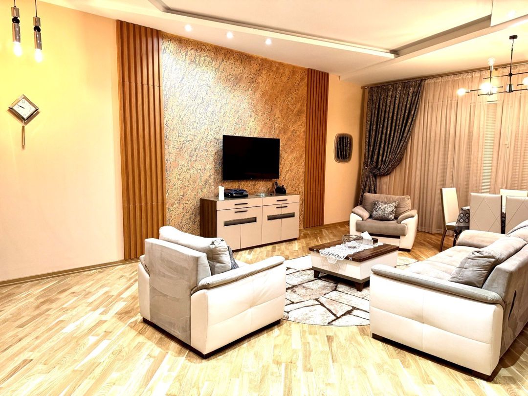 İcarəyə verilir 3 otaqlı yeni tikili 130 m² — Mənzil, Bakı (2)