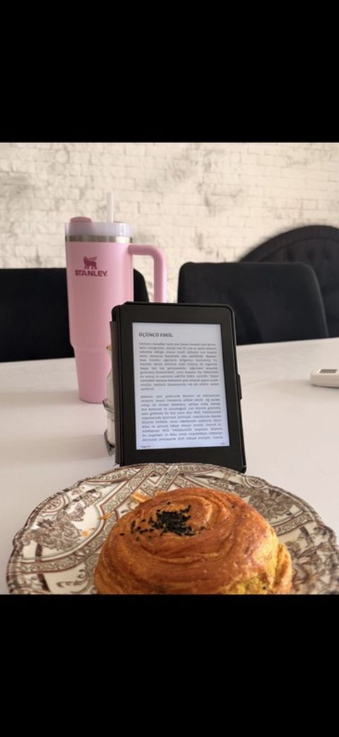 Kindle Paperwhite 7 (7-ci nəsil) satılır. Cihaz çox səliqəli istifadə — Bakı