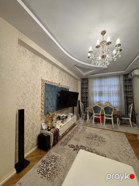 3-otaqlı yeni tikili, Azadlıq pr., 130 m²