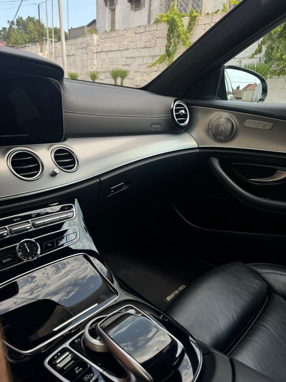 Mercedes E 250, 2.0 L, 2017 il, 150 000 km — Avtomobillər, Bakı (5)