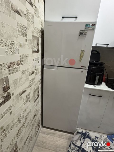 Toshiba iki qapılı soyuducu - Brend: Toshiba - Rəng: ağ - Qapı — Digah