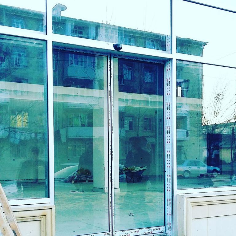 Plastik qapı-pəncərə sistemlərinin yığılması və quraşdırılması — Təmir və inşaat, Bakı (2)