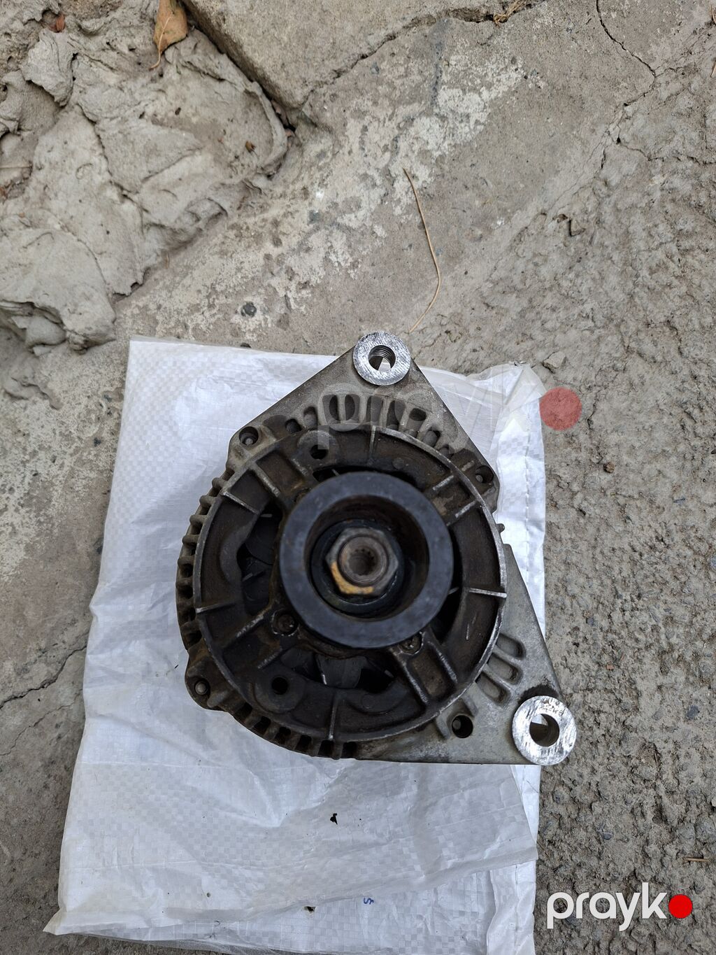 Məhsul: Bosch generator (alternator) orginal üstən çixma işlənmişdir — Avtomobil elektrikası, Gəncə (3)