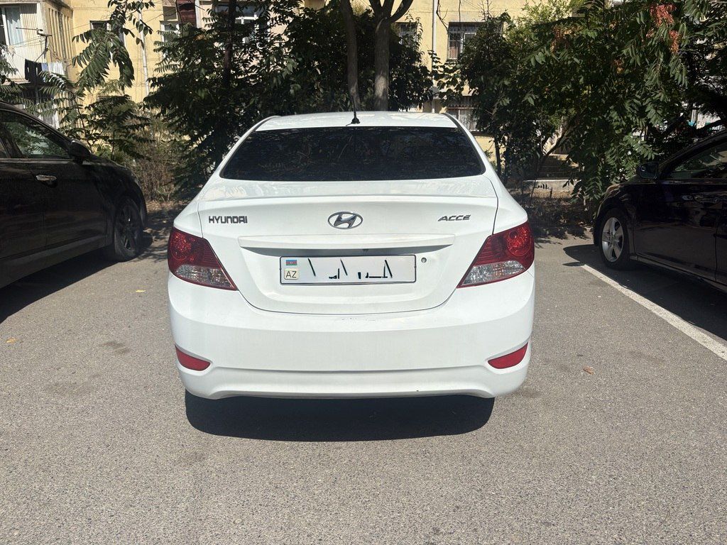 Hyundai Accent, 1.6 L, 2013 il, 64 000 km — Avtomobillər, Bakı (4)