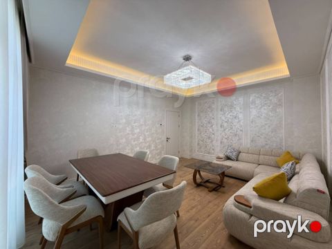 İcarəyə verilir 3 otaqlı yeni tikili 130 m²