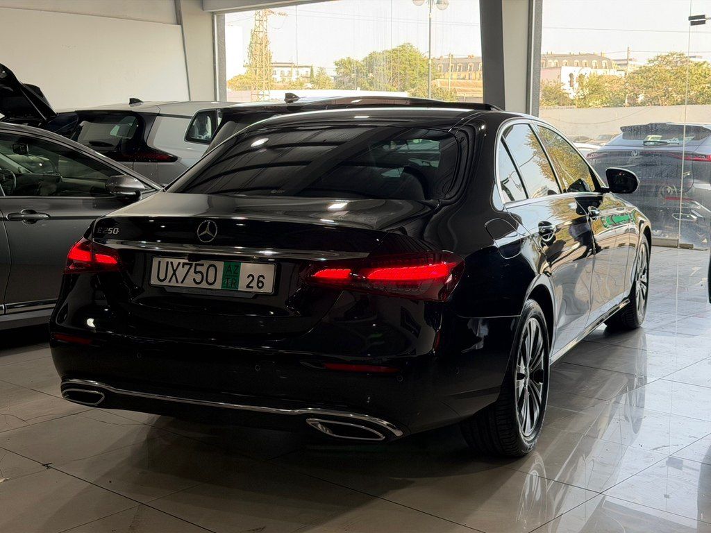 Mercedes E 300, 2.0 L, 2021 il, 59 000 km — Avtomobillər, Bakı (6)