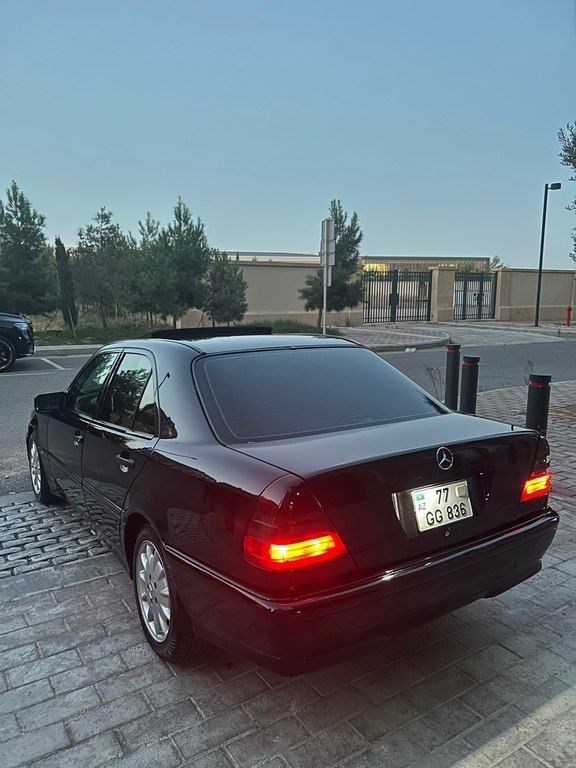 Mercedes C 200, 2.0 L, 1999 il, 284 000 km — Avtomobillər, Bakı (11)