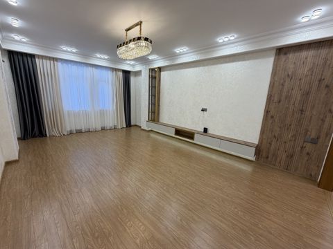 Satılır 3 otaqlı yeni tikili 135 m² — Bakı