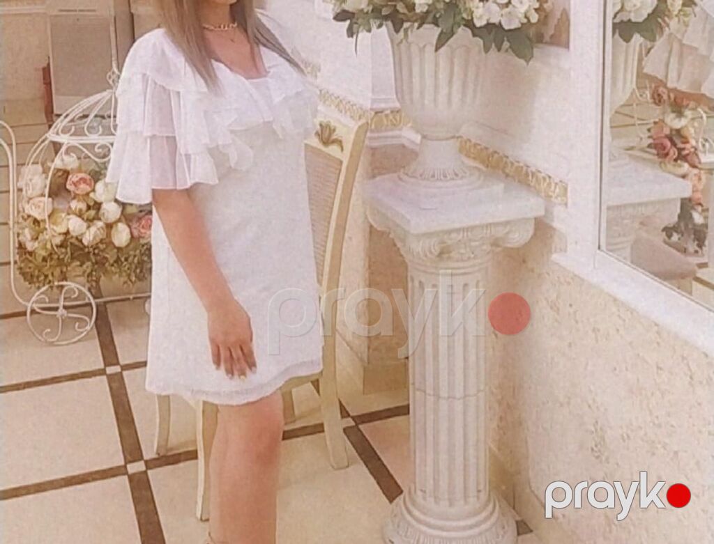 Ağ rəngli qısa paltar - Model: qısa, düz kəsim - Üst hissə: dərin — Axşam paltarları, Xırdalan (2)