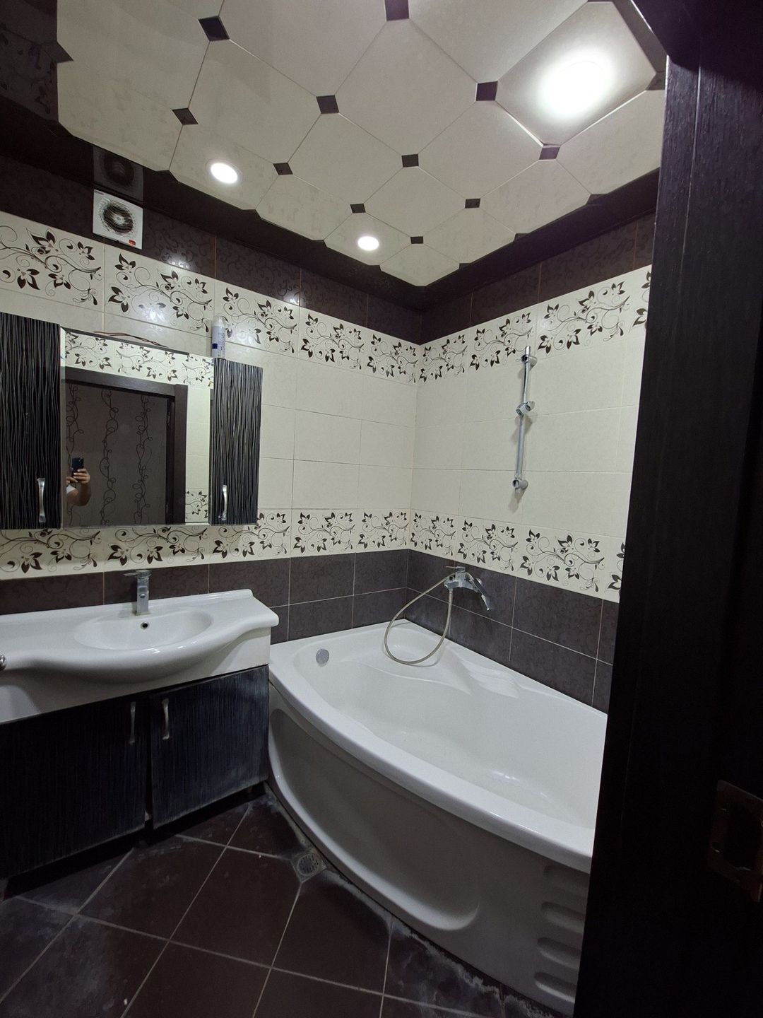 Satılır 2 otaqlı köhnə tikili 72 m² — Mənzil, Bakı (5)