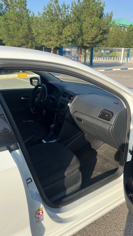 Volkswagen Polo, 1.6 L, 2018 il, 128 000 km — Avtomobillər, Bakı (10)