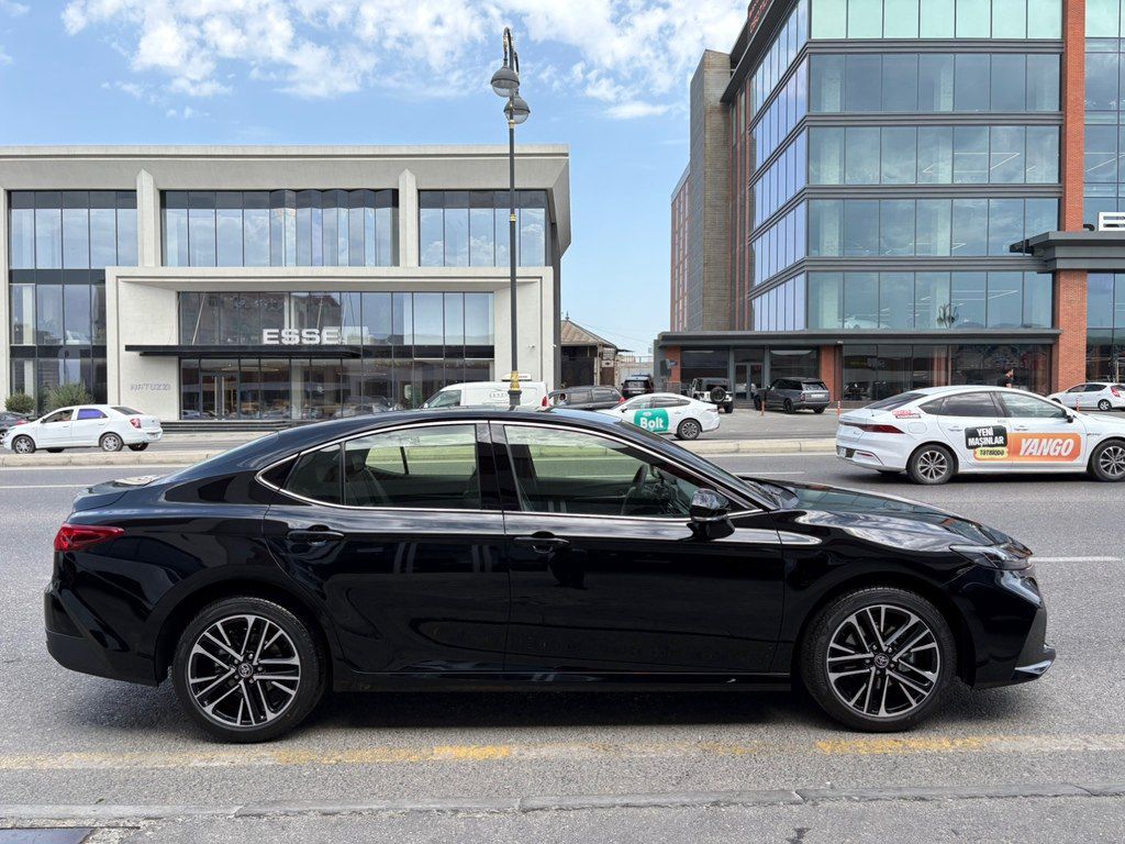 Toyota Camry, 2.5 L, 2026 il, yeni — Avtomobillər, Bakı (4)