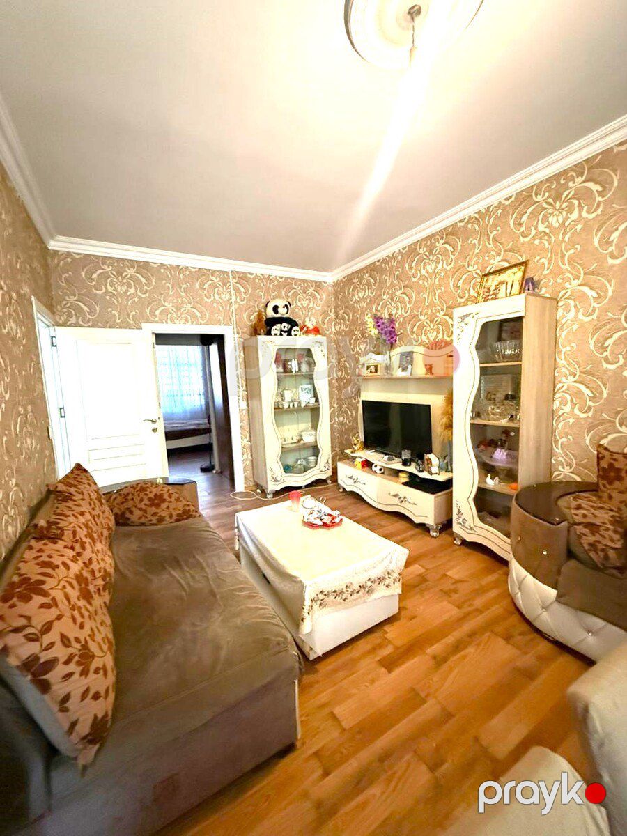 Satılır 2 otaqlı köhnə tikili 60 m² — Mənzil, Bakı (2)