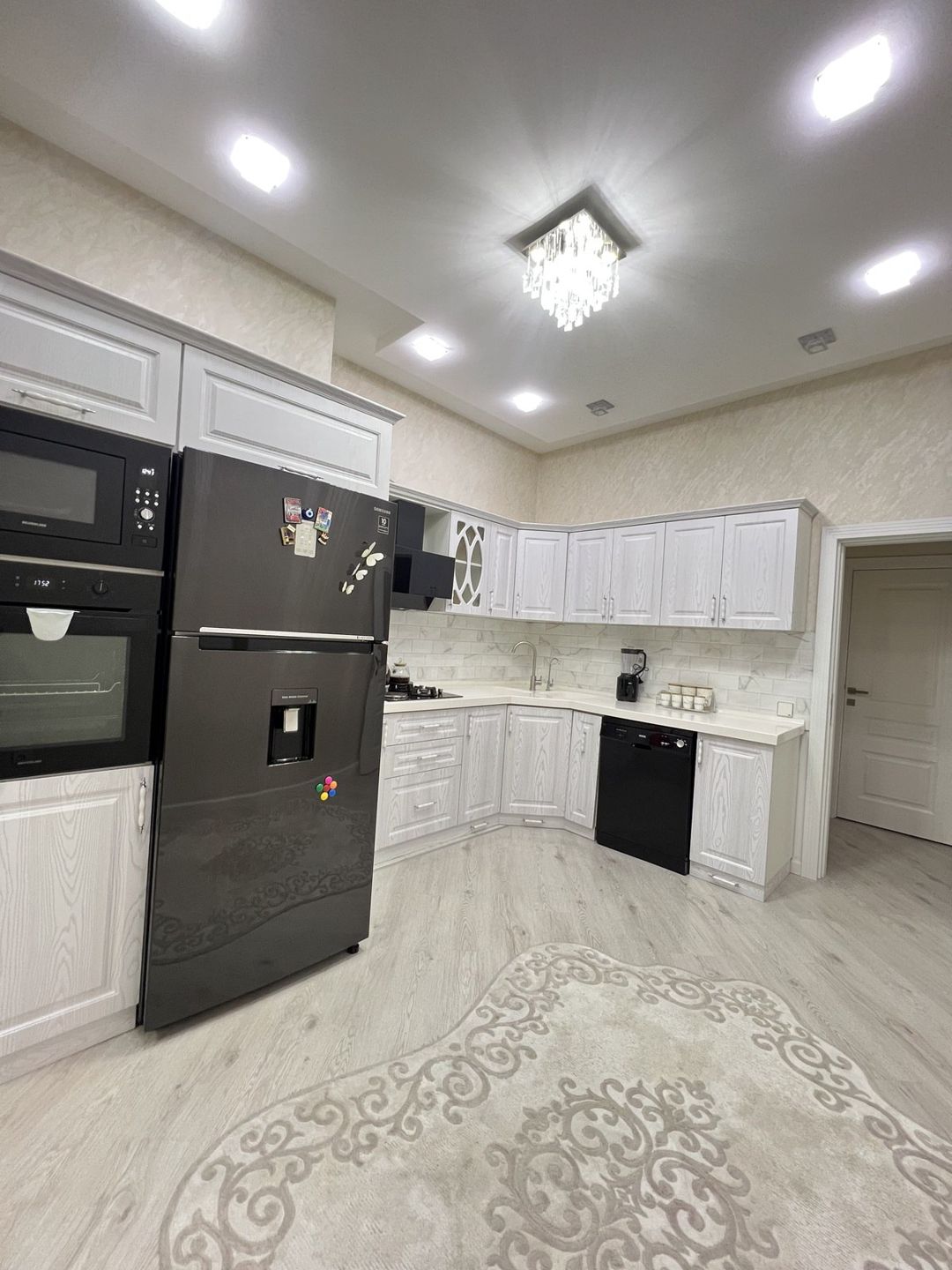 İcarəyə verilir 3 otaqlı yeni tikili 120 m² — Mənzil, Bakı (10)