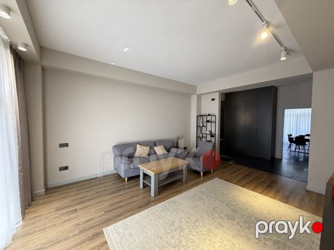 İcarəyə verilir 4 otaqlı yeni tikili 180 m²