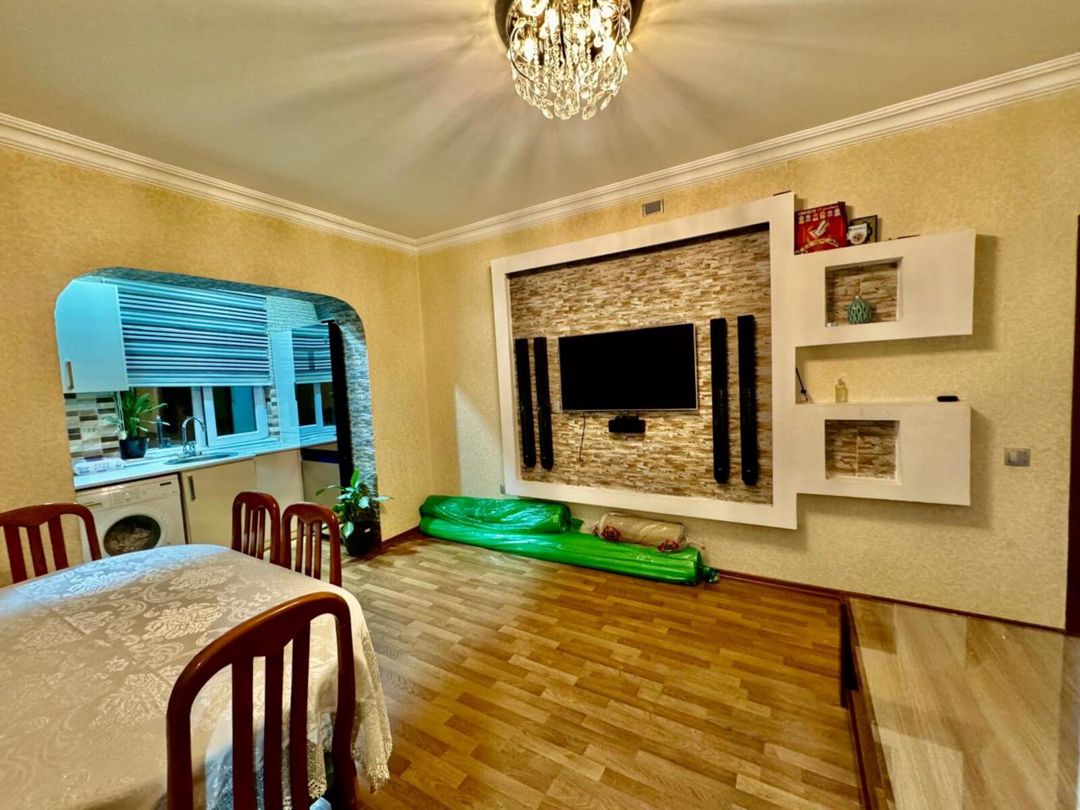 Satılır 2 otaqlı köhnə tikili 52 m² — Mənzil, Bakı (2)