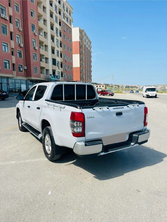 Mitsubishi L200, 2.4 L, 2021 il, 253 465 km — Avtomobillər, Bakı (5)