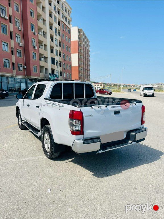 Mitsubishi L200, 2.4 L, 2021 il, 253 465 km — Avtomobillər, Bakı (5)