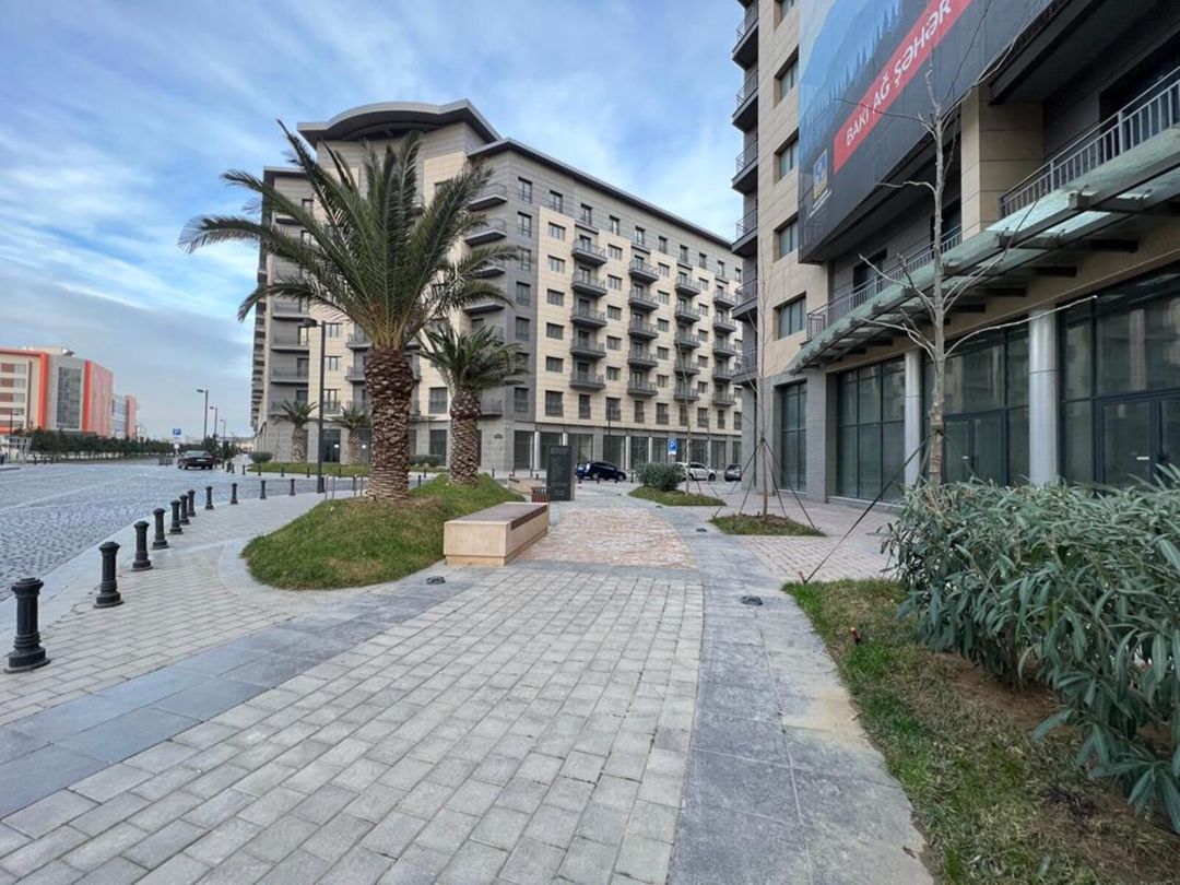 Satılır 4 otaqlı yeni tikili 200 m² — Mənzil, Bakı (2)