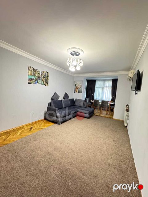 Satılır 3 otaqlı köhnə tikili 78 m²