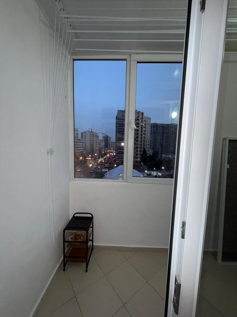 Satılır 2 otaqlı köhnə tikili 60 m² — Mənzil, Bakı (7)