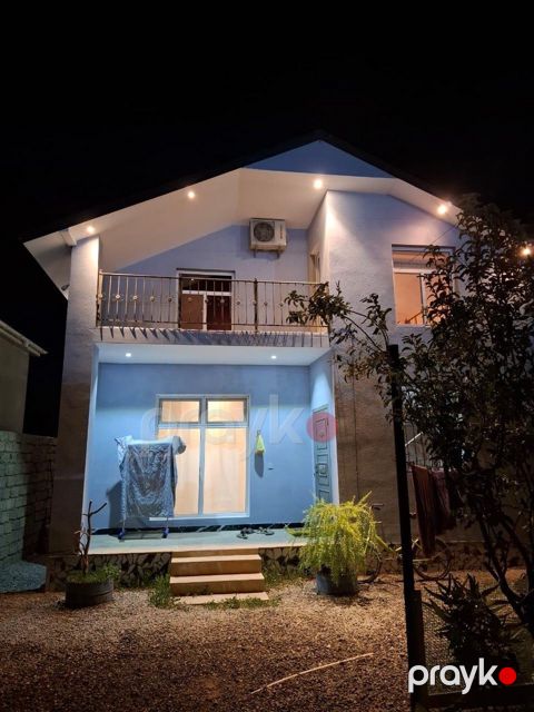 Satılır 4 otaqlı həyət evi/bağ evi 160 m²
