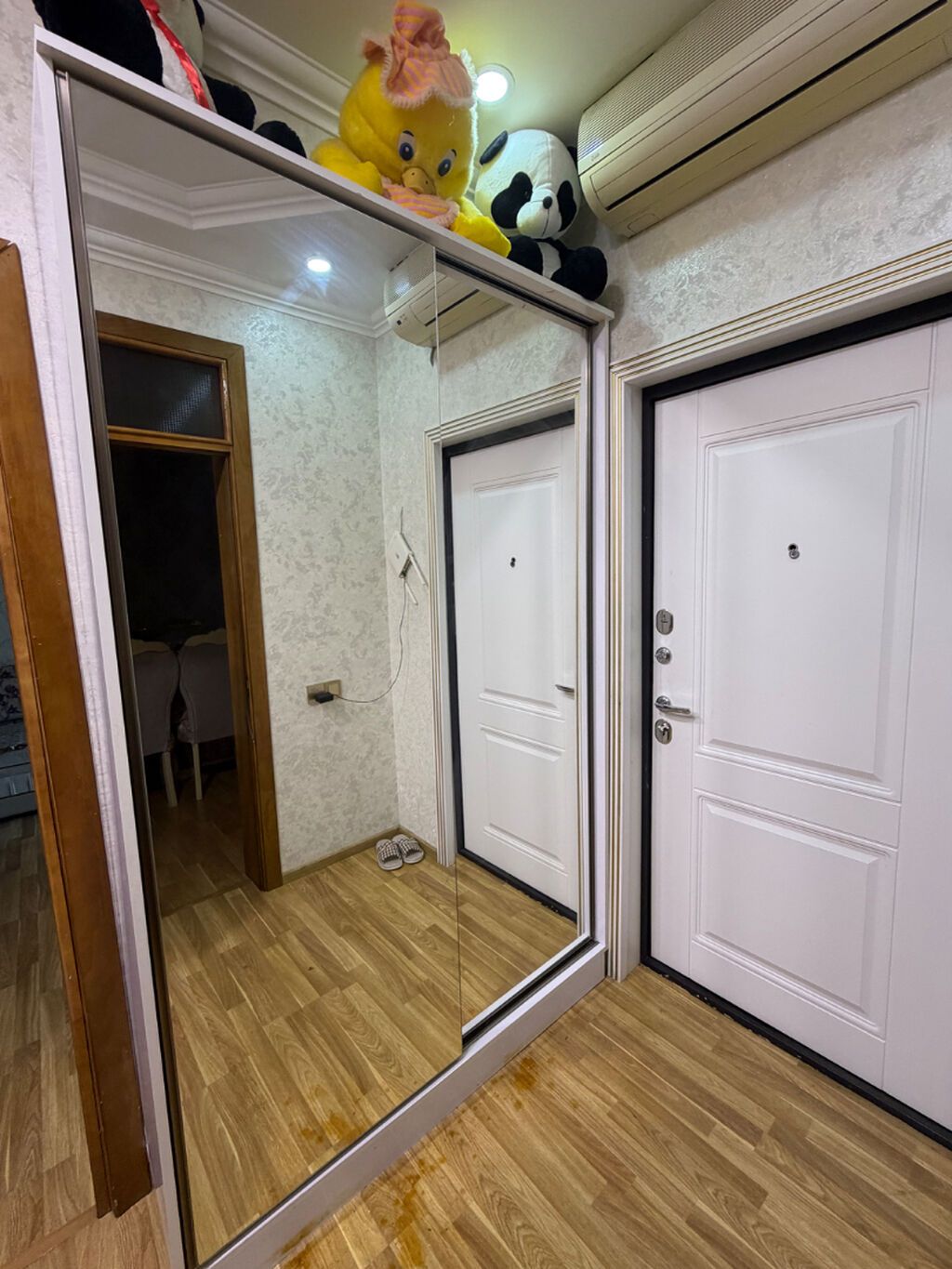 İşlənmiş, 2 qapılı, Təkərli, Ağ, Taxta, Kupe, Düz dolab — Şkaflar, Xırdalan (3)