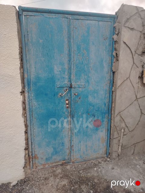 Qapı — Bakı