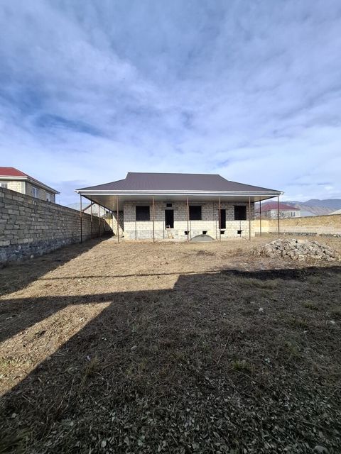 Həyət evi, Şəki ş — Şəki