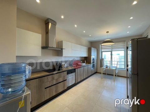 Satılır 4 otaqlı yeni tikili 220 m² — Bakı