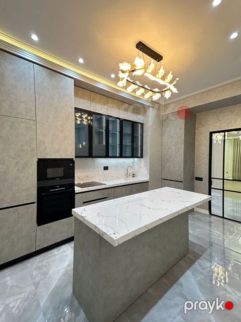 Satılır 3 otaqlı yeni tikili 125 m²