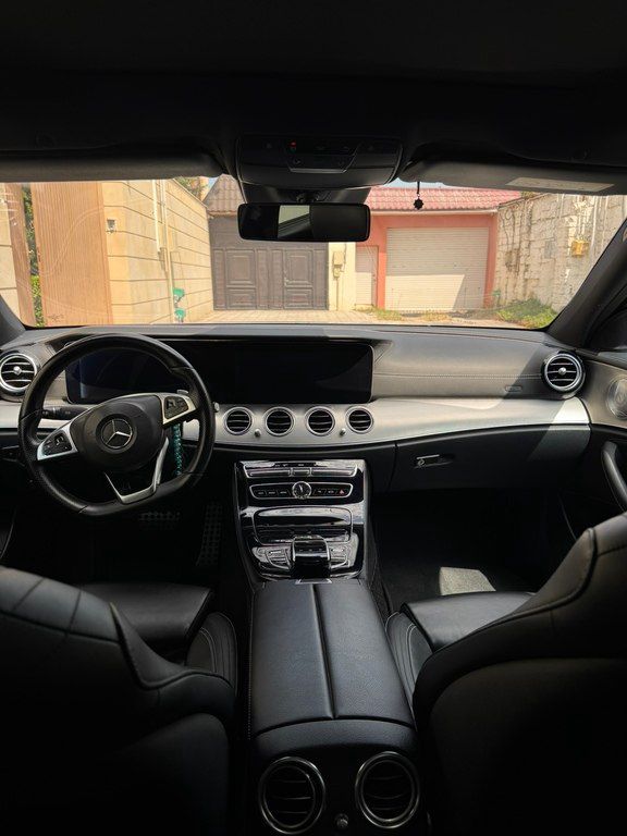 Mercedes E 250, 2.0 L, 2017 il, 150 000 km — Avtomobillər, Bakı (4)