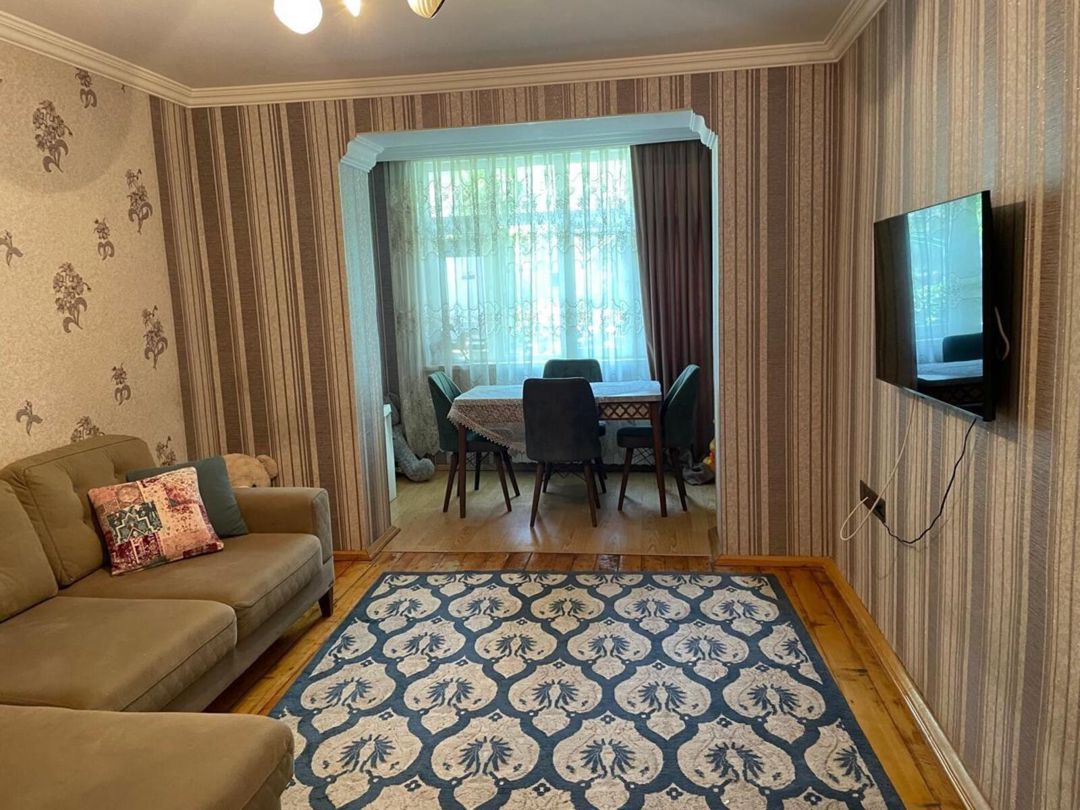 Satılır 2 otaqlı köhnə tikili 60 m² — Mənzil, Bakı (2)