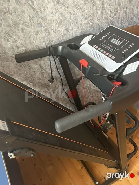 Qaçış trenajoru – evdə kardio və ümumi fitnes üçün - Elektriklə — Mehdiabad