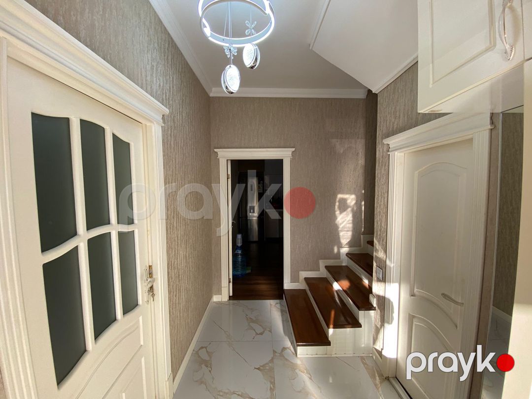 Satılır 4 otaqlı həyət evi/bağ evi 200 m² — Ev, villa, Bakı (6)