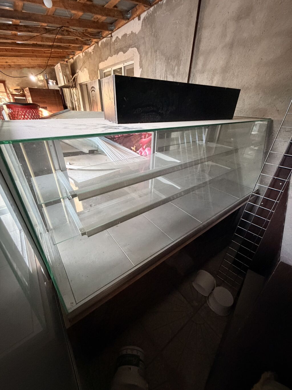 4 metrlik ve 2 metrli şirniyyat vitrini Soyuduci deyil 4 metrlik 550 — Mebel, Digah (3)