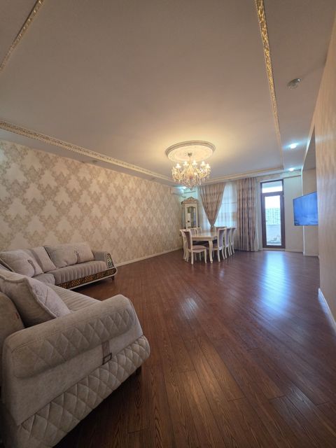 Satılır 3 otaqlı yeni tikili 147 m² — Bakı