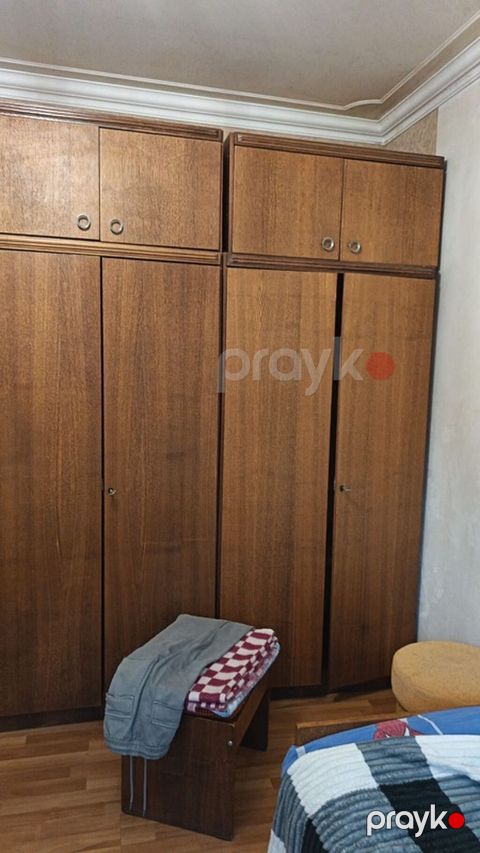 Geniş tutumlu taxta paltar şkafı.unvan:Razin.her biri 30azn — Bakı
