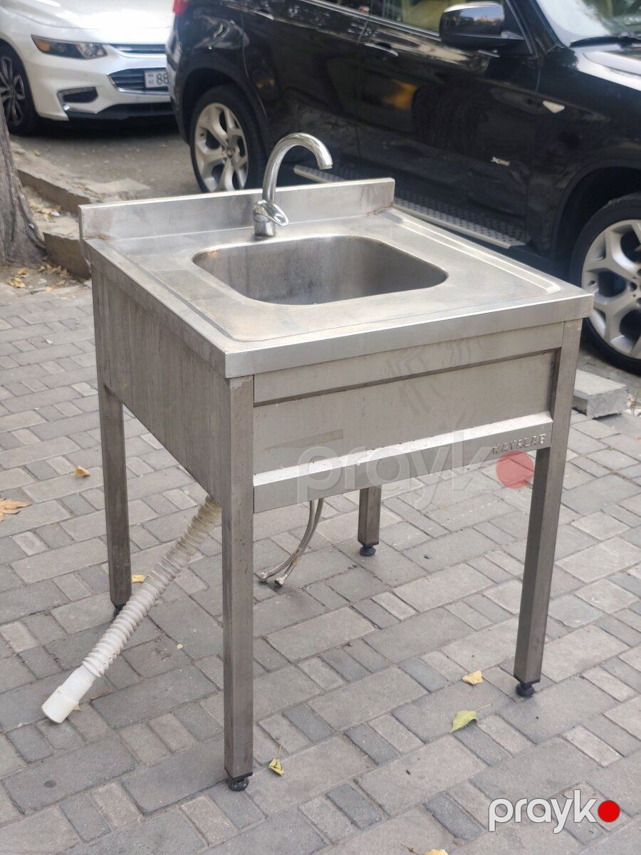 Paslanmaz çanağı — Biznes və avadanlıq, Bakı