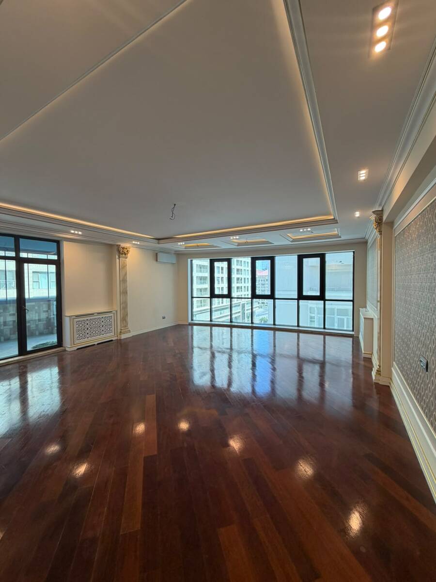 Satılır 3 otaqlı yeni tikili 200 m² — Mənzil, Bakı (4)