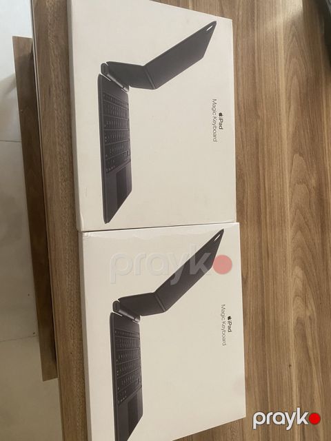 Apple Magic Keyboard 11 inc M4 — Bakı