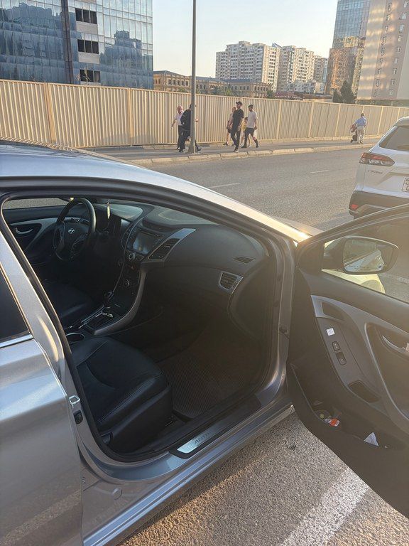 Hyundai Elantra, 1.8 L, 2015 il, 280 026 km — Avtomobillər, Bakı (10)
