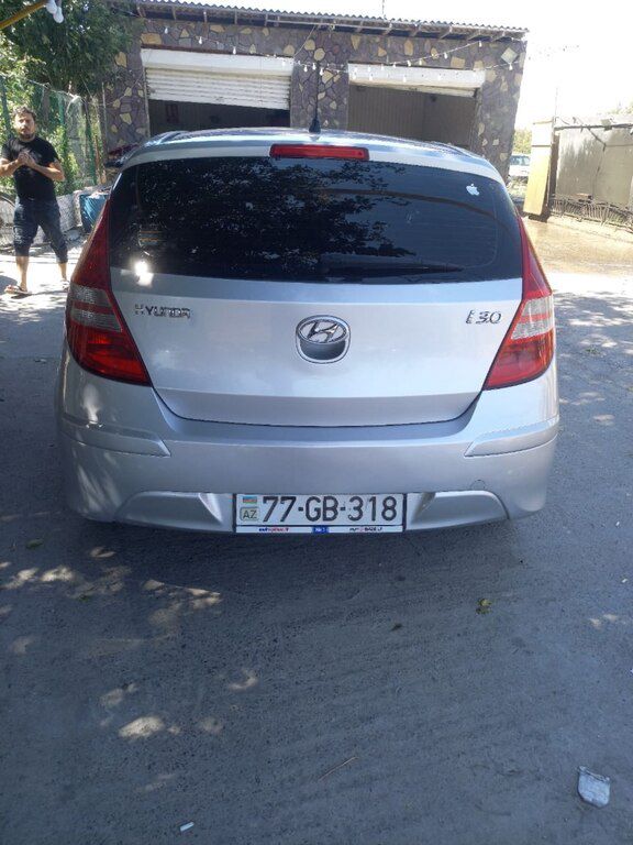 Hyundai i30, 1.4 L, 2010 il, 400 000 km — Avtomobillər, Bakı (10)
