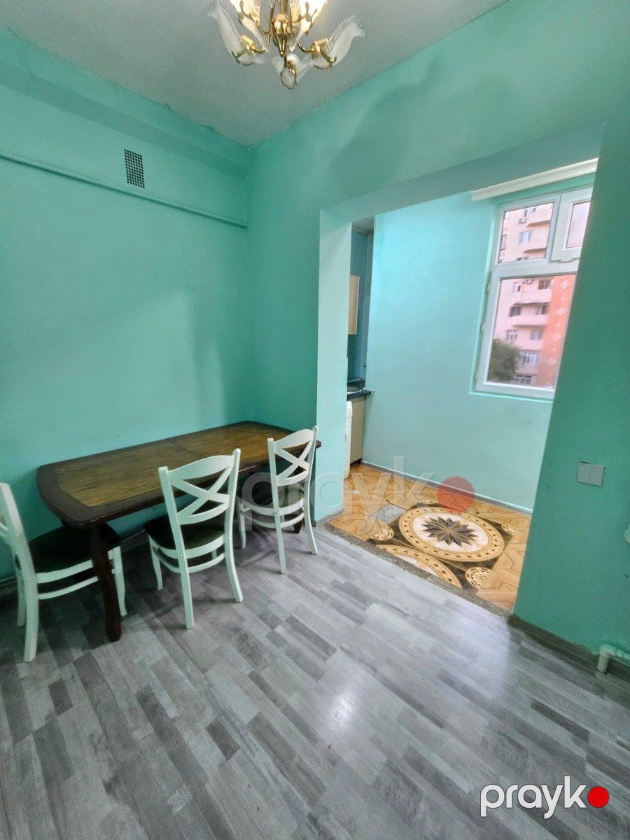 Satılır 1 otaqlı köhnə tikili 40 m² — Mənzil, Bakı (12)